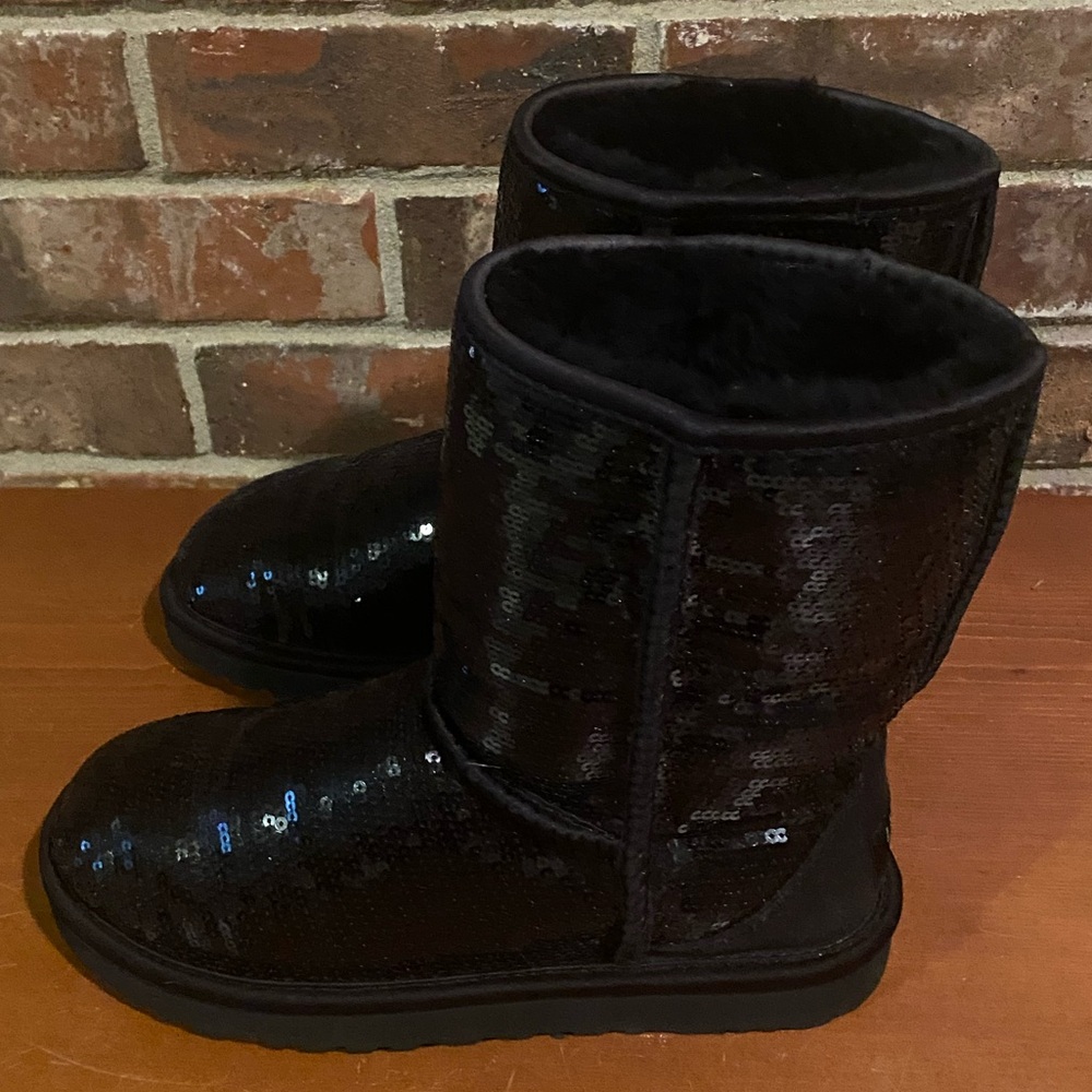 Ugg Black Sequin - image 1